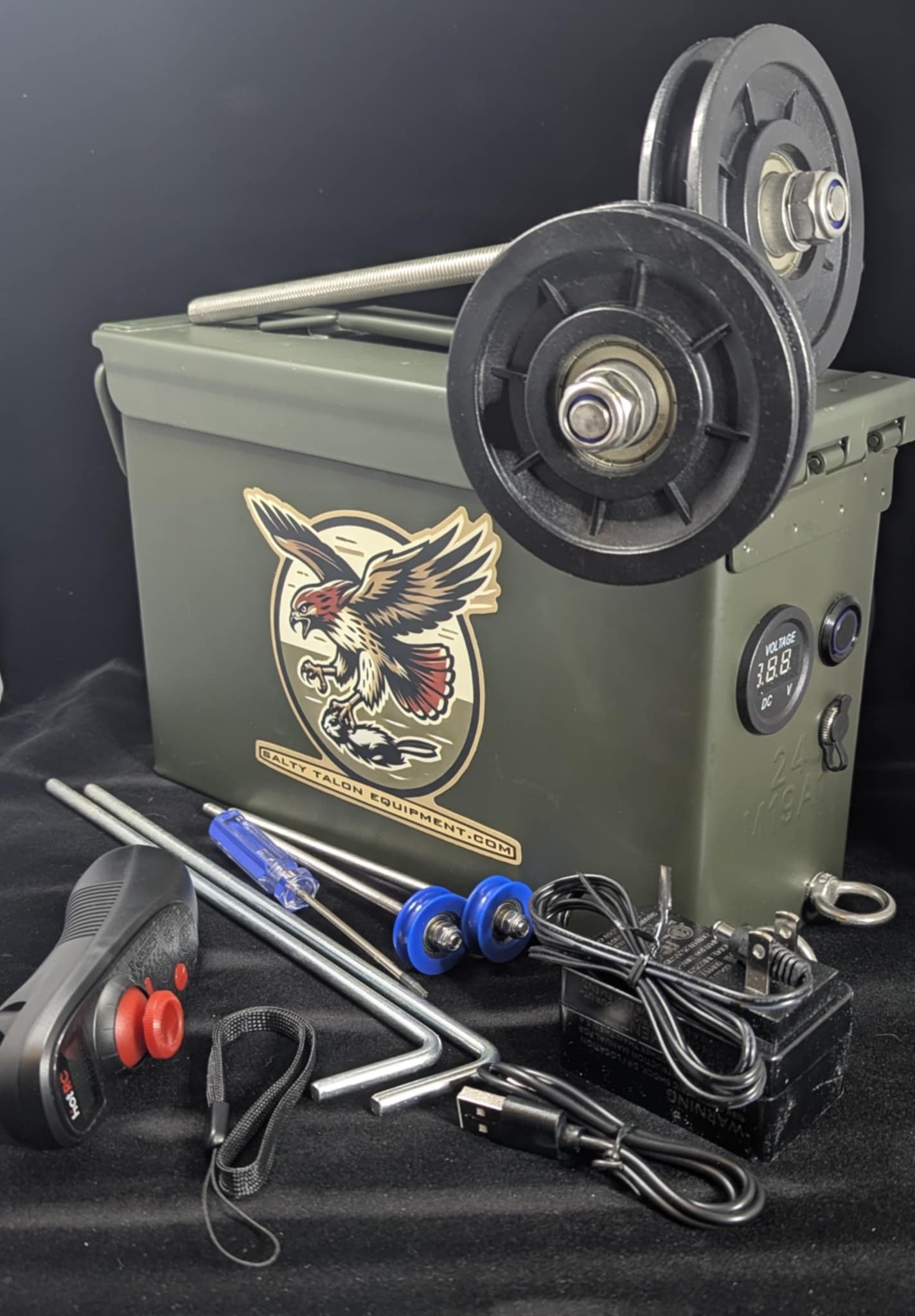 STR 24v Lure Machine Deluxe with continuous loop capabilities